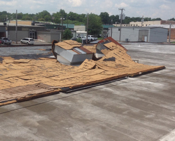 emergency commercial roofer